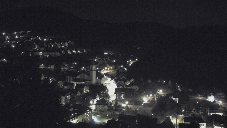 Dieses Bild zeigt eine Webcam-Aufnahme von Ottenhöfen, aufgenommen am Freitag, den 17.07.2026 um 00:00 Uhr