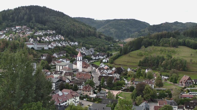 Dieses Bild zeigt eine Webcam-Aufnahme von Ottenhöfen, aufgenommen am Montag, den 14.09.2026 um 08:30 Uhr