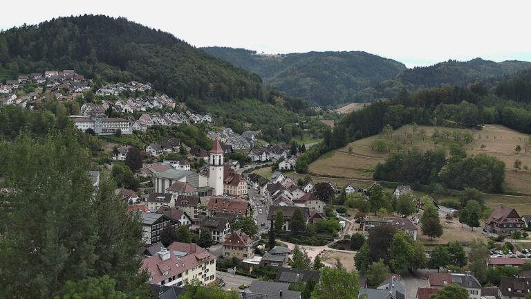 Dieses Bild zeigt eine Webcam-Aufnahme von Ottenhöfen, aufgenommen am Samstag, den 15.08.2026 um 10:40 Uhr