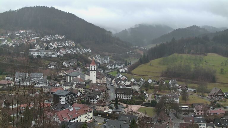 Dieses Bild zeigt eine Webcam-Aufnahme von Ottenhöfen, aufgenommen am Montag, den 26.01.2026 um 12:20 Uhr