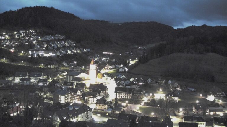 Dieses Bild zeigt eine Webcam-Aufnahme von Ottenhöfen, aufgenommen am Montag, den 23.02.2026 um 18:30 Uhr