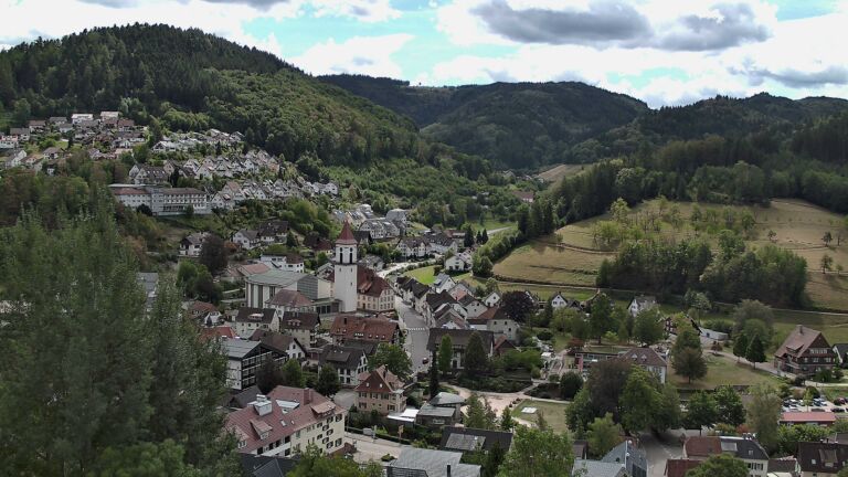 Dieses Bild zeigt eine Webcam-Aufnahme von Ottenhöfen, aufgenommen am Samstag, den 29.08.2026 um 12:40 Uhr