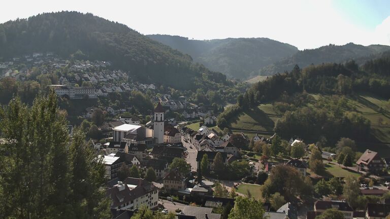 Dieses Bild zeigt eine Webcam-Aufnahme von Ottenhöfen, aufgenommen am Montag, den 05.10.2026 um 11:10 Uhr