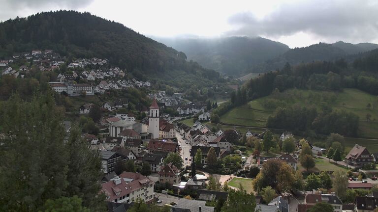 Dieses Bild zeigt eine Webcam-Aufnahme von Ottenhöfen, aufgenommen am Freitag, den 02.10.2026 um 12:00 Uhr