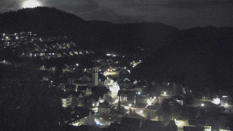 Dieses Bild zeigt eine Webcam-Aufnahme von Ottenhöfen, aufgenommen am Samstag, den 02.05.2026 um 23:30 Uhr
