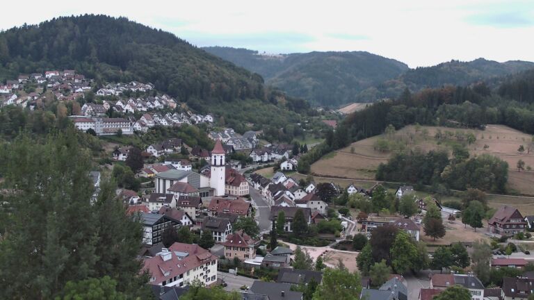 Dieses Bild zeigt eine Webcam-Aufnahme von Ottenhöfen, aufgenommen am Dienstag, den 18.08.2026 um 06:20 Uhr