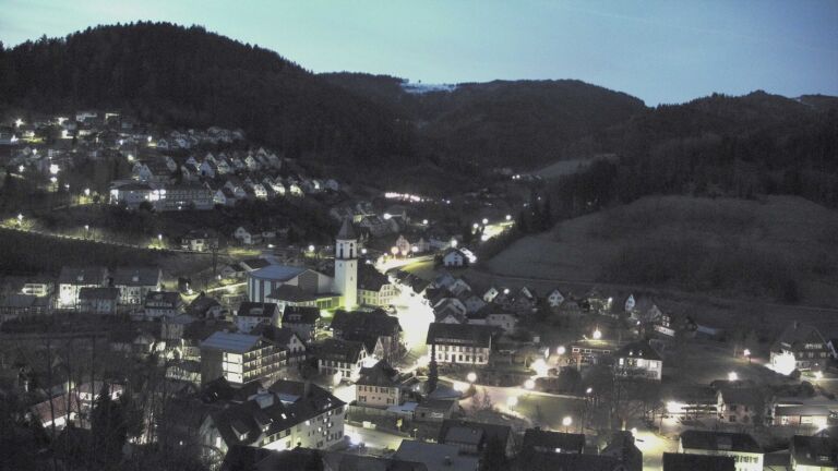 Dieses Bild zeigt eine Webcam-Aufnahme von Ottenhöfen, aufgenommen am Samstag, den 28.03.2026 um 05:30 Uhr