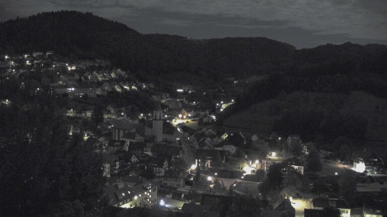 Dieses Bild zeigt eine Webcam-Aufnahme von Ottenhöfen, aufgenommen am Montag, den 28.09.2026 um 03:00 Uhr