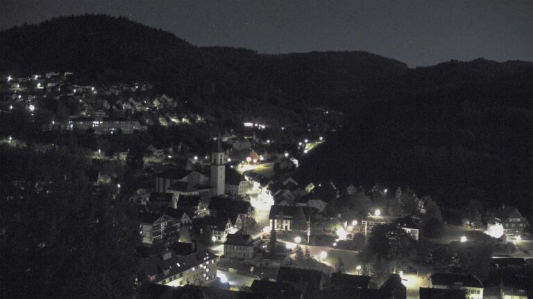 Dieses Bild zeigt eine Webcam-Aufnahme von Ottenhöfen, aufgenommen am Freitag, den 01.05.2026 um 03:30 Uhr