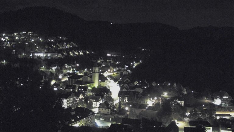 Dieses Bild zeigt eine Webcam-Aufnahme von Ottenhöfen, aufgenommen am Freitag, den 16.10.2026 um 21:00 Uhr