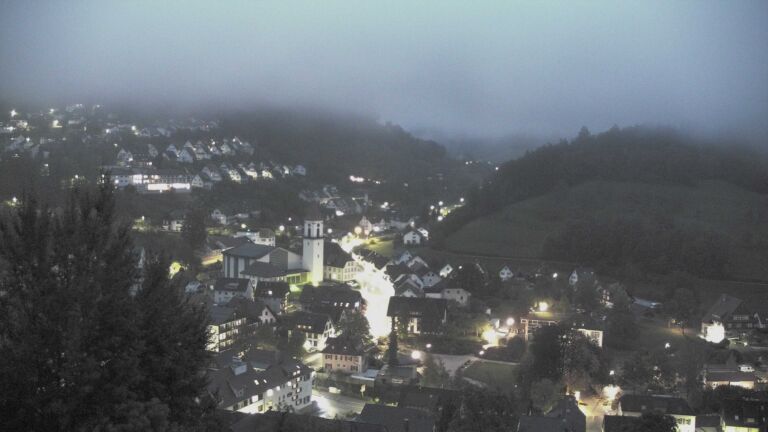 Dieses Bild zeigt eine Webcam-Aufnahme von Ottenhöfen, aufgenommen am Sonntag, den 18.10.2026 um 07:20 Uhr