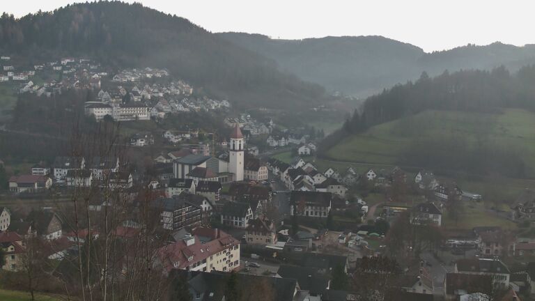 Dieses Bild zeigt eine Webcam-Aufnahme von Ottenhöfen, aufgenommen am Freitag, den 12.12.2025 um 16:30 Uhr