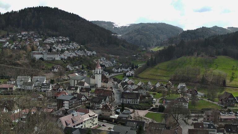 Dieses Bild zeigt eine Webcam-Aufnahme von Ottenhöfen, aufgenommen am Sonntag, den 29.03.2026 um 14:30 Uhr