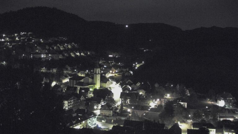 Dieses Bild zeigt eine Webcam-Aufnahme von Ottenhöfen, aufgenommen am Donnerstag, den 01.10.2026 um 05:40 Uhr