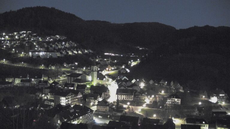 Dieses Bild zeigt eine Webcam-Aufnahme von Ottenhöfen, aufgenommen am Dienstag, den 07.04.2026 um 21:00 Uhr