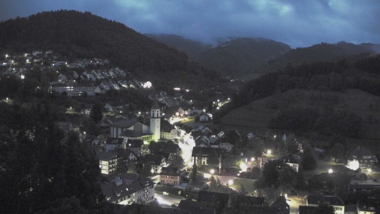 Dieses Bild zeigt eine Webcam-Aufnahme von Ottenhöfen, aufgenommen am Dienstag, den 12.05.2026 um 05:00 Uhr