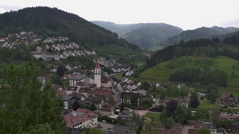 Dieses Bild zeigt eine Webcam-Aufnahme von Ottenhöfen, aufgenommen am Donnerstag, den 07.05.2026 um 12:20 Uhr