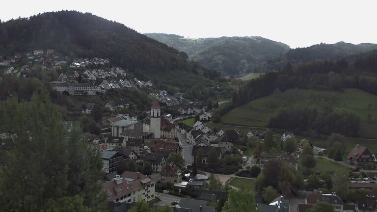 Dieses Bild zeigt eine Webcam-Aufnahme von Ottenhöfen, aufgenommen am Sonntag, den 11.10.2026 um 12:50 Uhr