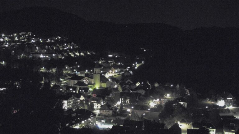 Dieses Bild zeigt eine Webcam-Aufnahme von Ottenhöfen, aufgenommen am Donnerstag, den 10.09.2026 um 21:30 Uhr