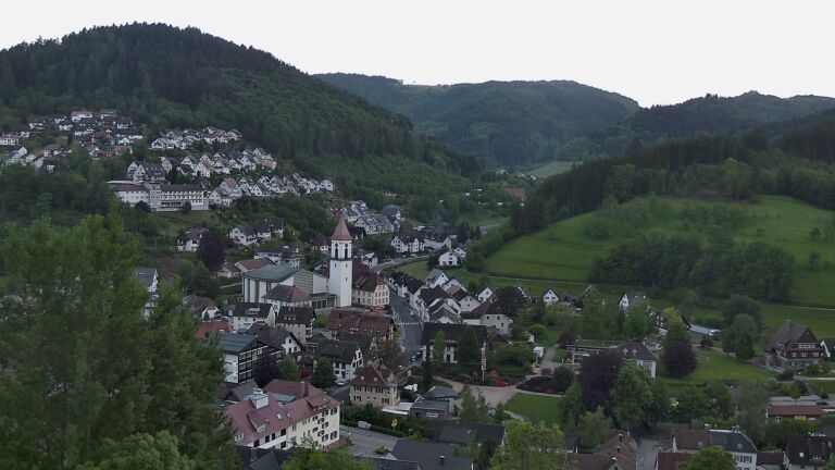 Dieses Bild zeigt eine Webcam-Aufnahme von Ottenhöfen, aufgenommen am Freitag, den 15.05.2026 um 20:10 Uhr