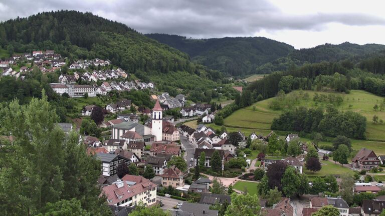 Dieses Bild zeigt eine Webcam-Aufnahme von Ottenhöfen, aufgenommen am Mittwoch, den 03.06.2026 um 09:10 Uhr