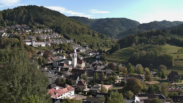 Dieses Bild zeigt eine Webcam-Aufnahme von Ottenhöfen, aufgenommen am Sonntag, den 27.09.2026 um 16:20 Uhr