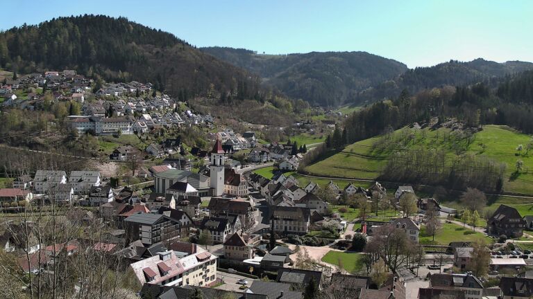 Dieses Bild zeigt eine Webcam-Aufnahme von Ottenhöfen, aufgenommen am Mittwoch, den 08.04.2026 um 14:50 Uhr