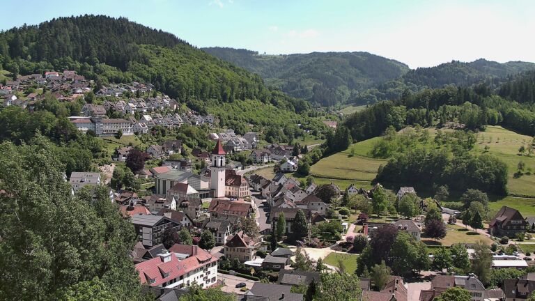 Dieses Bild zeigt eine Webcam-Aufnahme von Ottenhöfen, aufgenommen am Samstag, den 23.05.2026 um 14:50 Uhr
