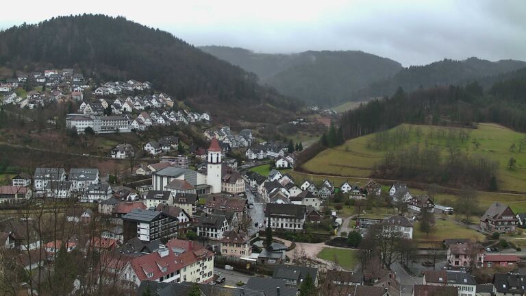 Dieses Bild zeigt eine Webcam-Aufnahme von Ottenhöfen, aufgenommen am Donnerstag, den 12.02.2026 um 10:50 Uhr