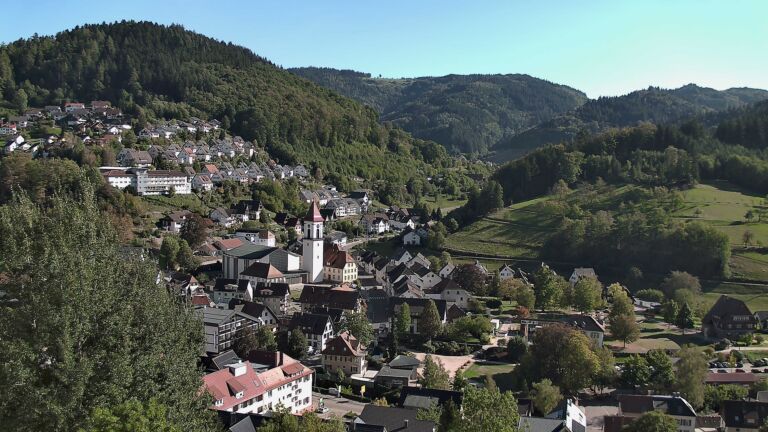Dieses Bild zeigt eine Webcam-Aufnahme von Ottenhöfen, aufgenommen am Freitag, den 25.09.2026 um 16:10 Uhr