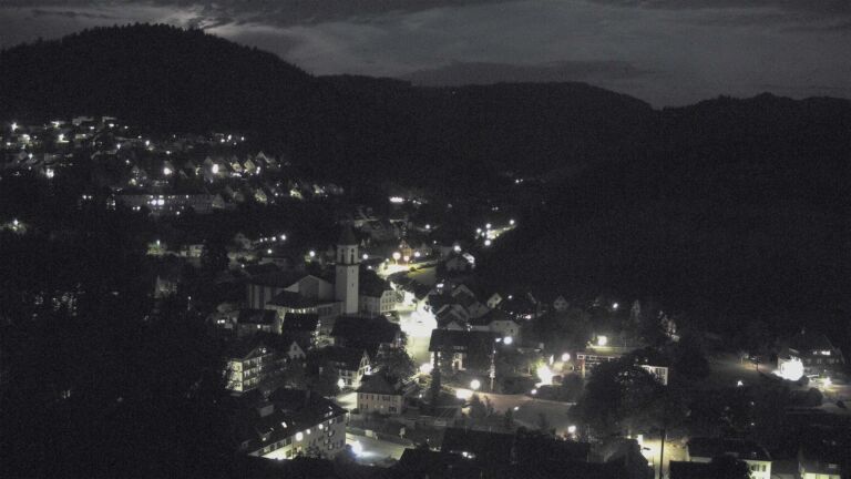 Dieses Bild zeigt eine Webcam-Aufnahme von Ottenhöfen, aufgenommen am Montag, den 29.06.2026 um 23:00 Uhr