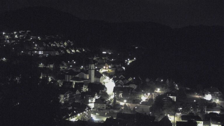 Dieses Bild zeigt eine Webcam-Aufnahme von Ottenhöfen, aufgenommen am Donnerstag, den 06.08.2026 um 00:00 Uhr