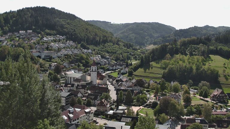 Dieses Bild zeigt eine Webcam-Aufnahme von Ottenhöfen, aufgenommen am Samstag, den 19.09.2026 um 12:50 Uhr