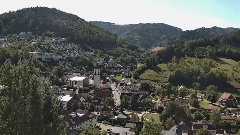Dieses Bild zeigt eine Webcam-Aufnahme von Ottenhöfen, aufgenommen am Samstag, den 12.09.2026 um 11:30 Uhr