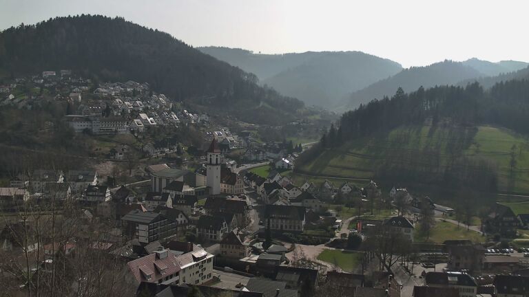 Dieses Bild zeigt eine Webcam-Aufnahme von Ottenhöfen, aufgenommen am Samstag, den 07.03.2026 um 13:10 Uhr