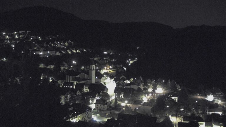 Dieses Bild zeigt eine Webcam-Aufnahme von Ottenhöfen, aufgenommen am Freitag, den 24.07.2026 um 00:00 Uhr