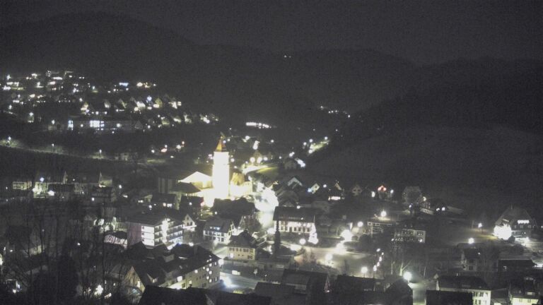 Dieses Bild zeigt eine Webcam-Aufnahme von Ottenhöfen, aufgenommen am Samstag, den 27.12.2025 um 21:30 Uhr