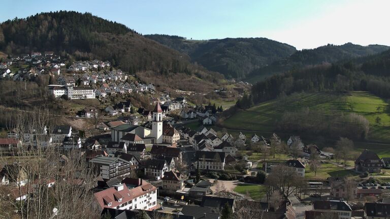 Dieses Bild zeigt eine Webcam-Aufnahme von Ottenhöfen, aufgenommen am Freitag, den 27.02.2026 um 15:40 Uhr