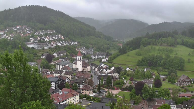 Dieses Bild zeigt eine Webcam-Aufnahme von Ottenhöfen, aufgenommen am Montag, den 11.05.2026 um 12:40 Uhr