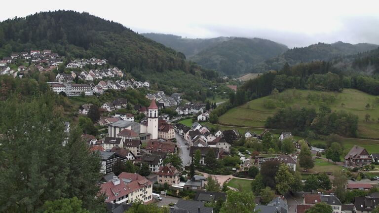 Dieses Bild zeigt eine Webcam-Aufnahme von Ottenhöfen, aufgenommen am Mittwoch, den 16.09.2026 um 14:00 Uhr