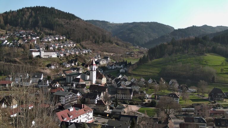 Dieses Bild zeigt eine Webcam-Aufnahme von Ottenhöfen, aufgenommen am Freitag, den 20.03.2026 um 16:20 Uhr