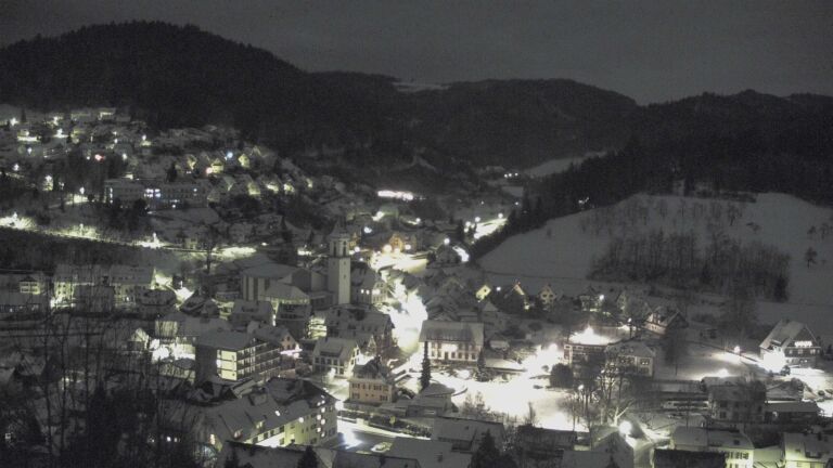 Dieses Bild zeigt eine Webcam-Aufnahme von Ottenhöfen, aufgenommen am Dienstag, den 06.01.2026 um 04:00 Uhr