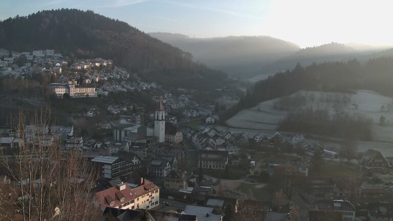 Dieses Bild zeigt eine Webcam-Aufnahme von Ottenhöfen, aufgenommen am Samstag, den 27.12.2025 um 15:30 Uhr