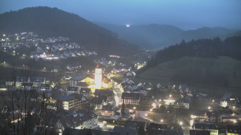 Dieses Bild zeigt eine Webcam-Aufnahme von Ottenhöfen, aufgenommen am Montag, den 26.01.2026 um 17:40 Uhr