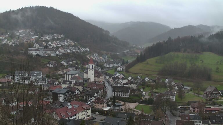 Dieses Bild zeigt eine Webcam-Aufnahme von Ottenhöfen, aufgenommen am Samstag, den 04.04.2026 um 07:50 Uhr