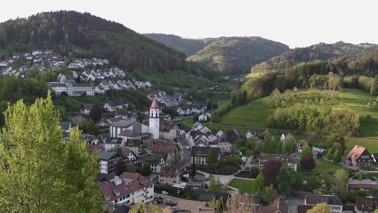 Dieses Bild zeigt eine Webcam-Aufnahme von Ottenhöfen, aufgenommen am Mittwoch, den 29.04.2026 um 07:20 Uhr