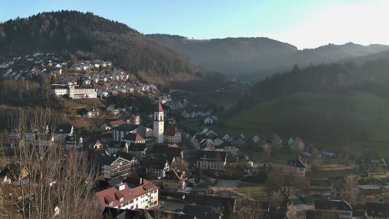 Dieses Bild zeigt eine Webcam-Aufnahme von Ottenhöfen, aufgenommen am Donnerstag, den 05.02.2026 um 16:20 Uhr