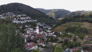 Dieses Bild zeigt eine Webcam-Aufnahme von Ottenhöfen, aufgenommen am Montag, den 31.08.2026 um 08:20 Uhr
