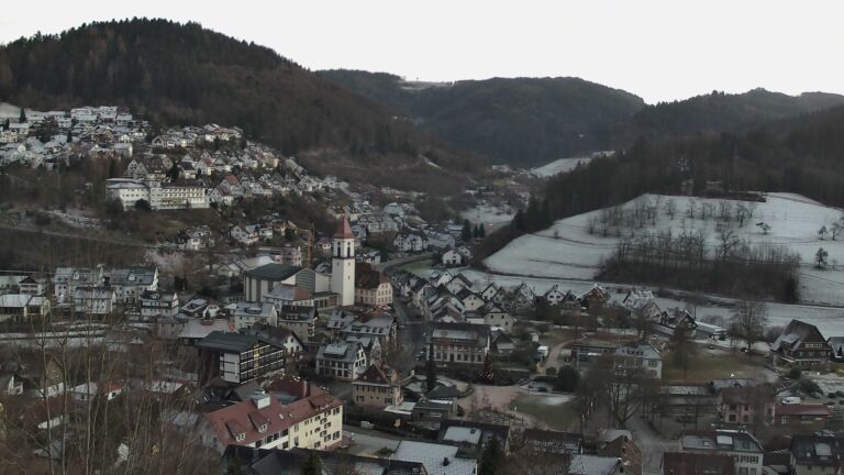 Dieses Bild zeigt eine Webcam-Aufnahme von Ottenhöfen, aufgenommen am Mittwoch, den 31.12.2025 um 16:50 Uhr