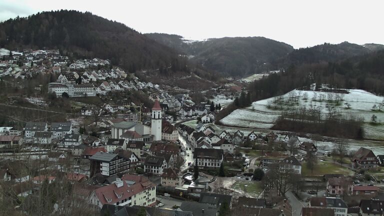 Dieses Bild zeigt eine Webcam-Aufnahme von Ottenhöfen, aufgenommen am Freitag, den 09.01.2026 um 10:10 Uhr